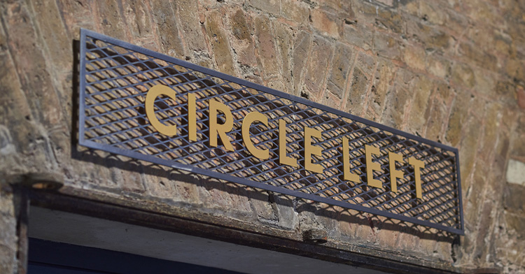 國外品牌設計,專業品牌設計,vi品牌設計,品牌設計方案,品牌設計創意,品牌設計分析