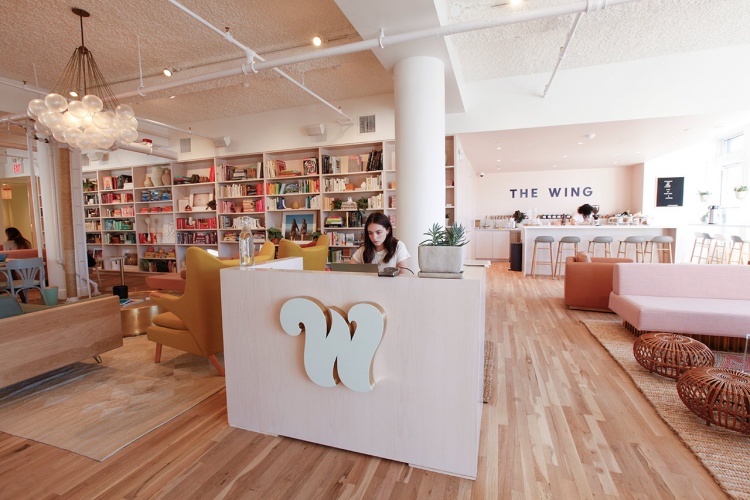 emo_the-wing_2016_001_new